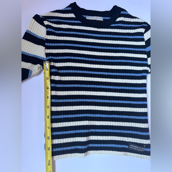 Urban Outfitters Top Sweater Striped Black, Cream and Blue Women's Sz Small - Picture 9 of 9